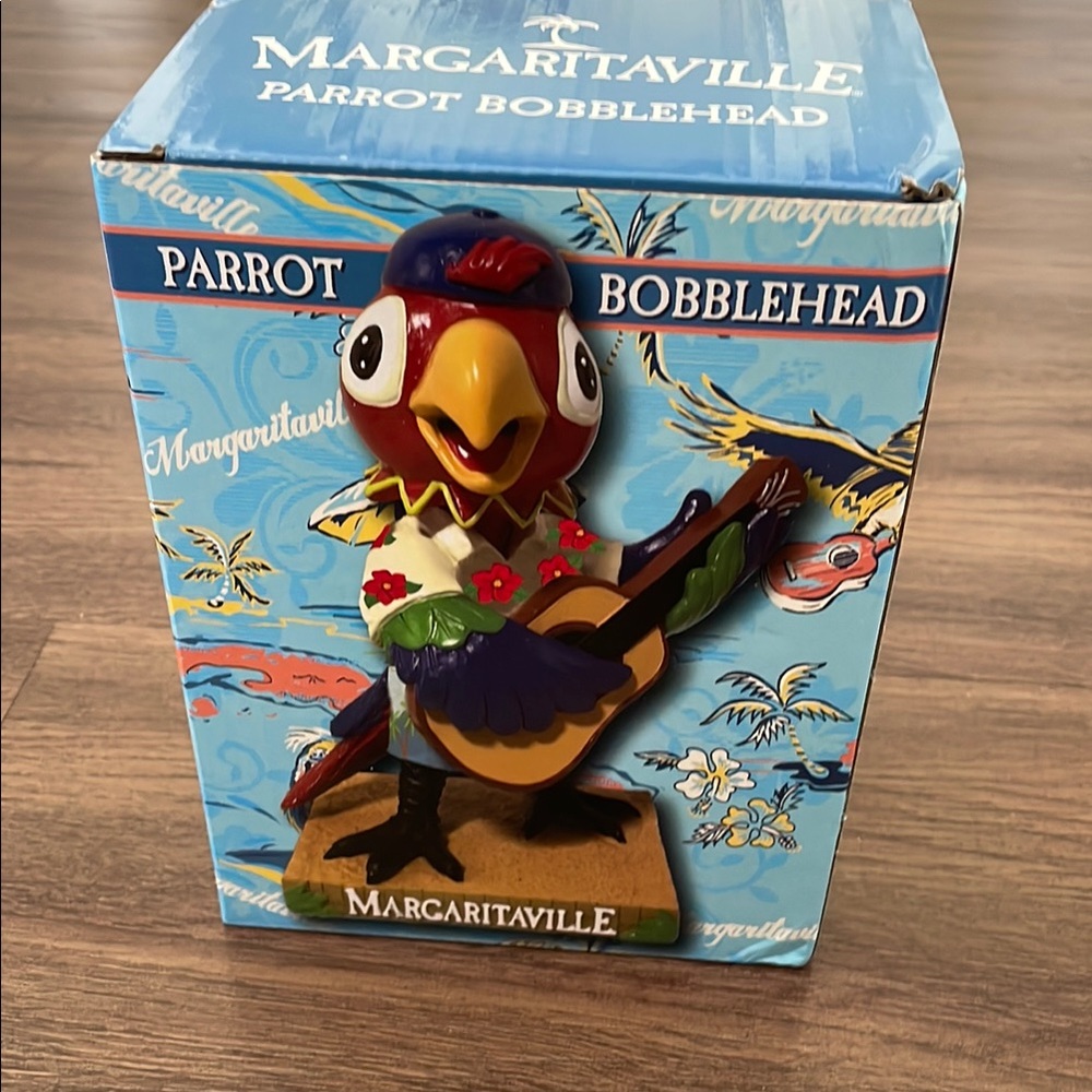 Limited Edition Margaritaville Parrot Bobble Head Hall of Fame Fame Museum NWT